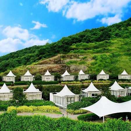 Sunnys World Hotel ปูเน่ ภายนอก รูปภาพ