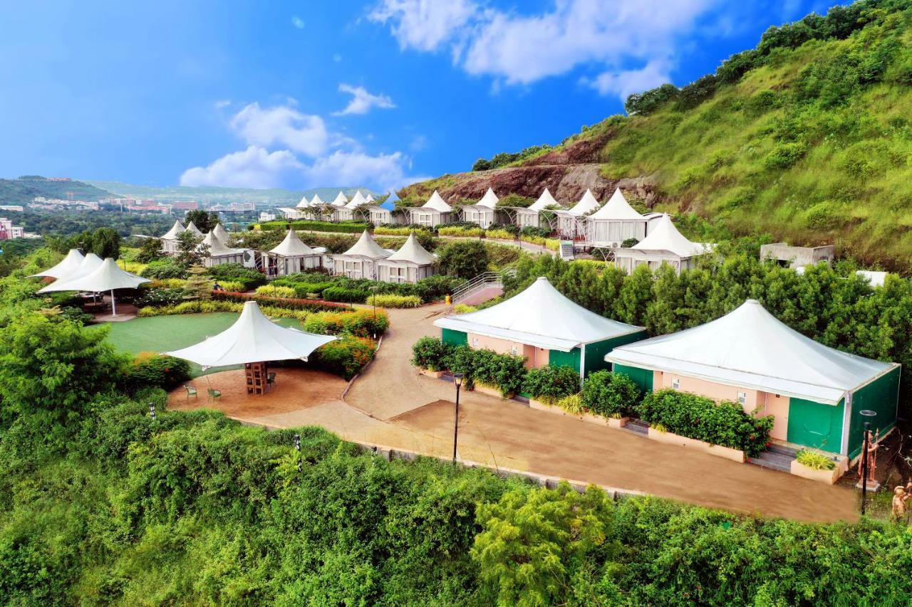 Sunnys World Hotel ปูเน่ ภายนอก รูปภาพ